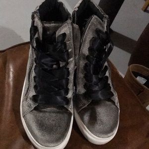 Steve Madden high tops